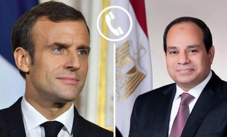 الرئيس السيسى يتلقى اتصالاً هاتفياً من الرئيس الفرنسي ماكرون