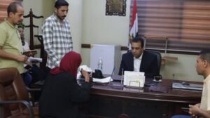  نائب محافظ قنا يجتمع مع أهالي حاجر الجبل لبحث ملف تقنين أراضي أملاك الدولة بنجع حمادي