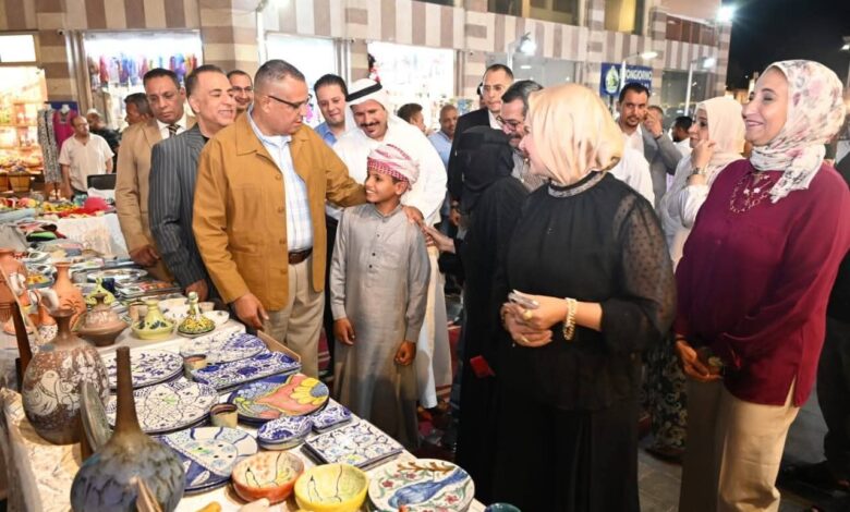 محافظ جنوب سيناء يفتتح معرض "التجلي" للصناعات اليدوية بشرم الشيخ 1 محافظ جنوب سيناء يفتتح معرض "التجلي" للصناعات اليدوية بشرم الشيخ