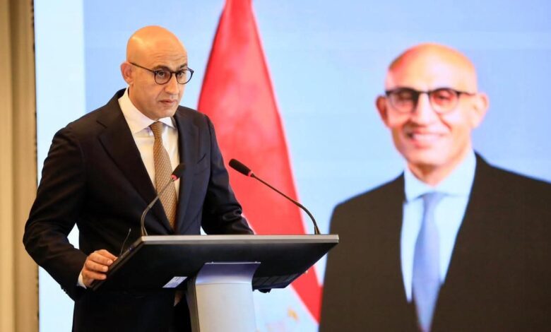 وزير التربية والتعليم يشهد احتفالية الانتهاء من المرحلة الأولى من البرنامج القومى لتنمية مهارات اللغة العربية لطلاب الابتدائية 1 وزير التربية والتعليم يشهد احتفالية الانتهاء من المرحلة الأولى من البرنامج القومى لتنمية مهارات اللغة العربية لطلاب الابتدائية