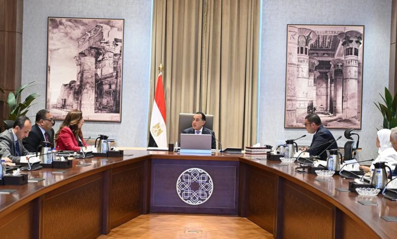 رئيس الوزراء يستعرض الإجراءات المقترحة للتعامل مع انهيار عدد من العقارات 1 رئيس الوزراء يستعرض الإجراءات المقترحة للتعامل مع انهيار عدد من العقارات