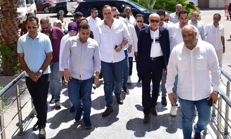 السبكي ومحافظ الأقصر يفتتحان وحدة علاج الأورام ووحدتي عناية القلب بمستشفى الكرنك الدولي 1 السبكي ومحافظ الأقصر يفتتحان وحدة علاج الأورام ووحدتي عناية القلب بمستشفى الكرنك الدولي