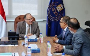 رئيس هيئة الدواء يعقد اجتماعًا مع شركة بيوجينيرك لتعزيز التعاون والاستثمار الدوائي