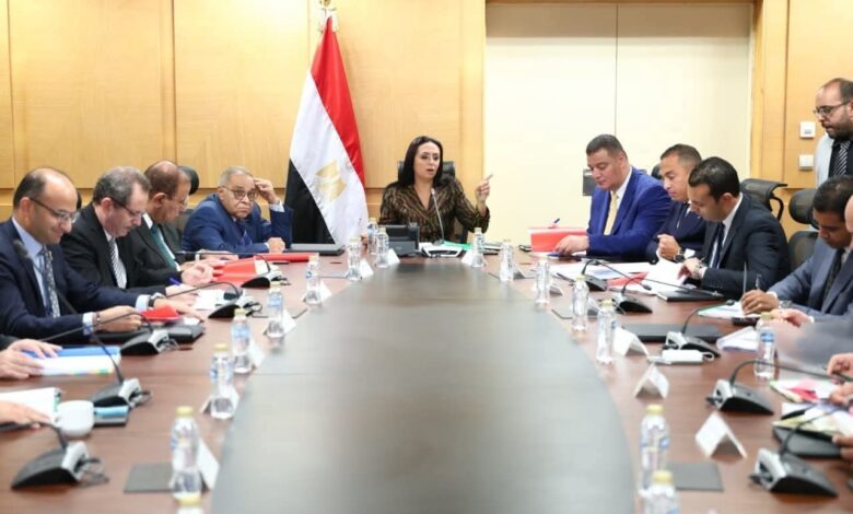 وزيرة التضامن الاجتماعي تترأس اجتماع مجلس إدارة صندوق دعم مشروعات الجمعيات والمؤسسات الأهلية 1 وزيرة التضامن الاجتماعي تترأس اجتماع مجلس إدارة صندوق دعم مشروعات الجمعيات والمؤسسات الأهلية