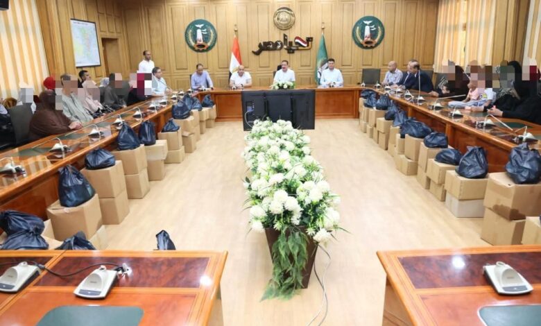 محافظ المنوفية يوزّع مساعدات مالية وعينية على 55 حالة إنسانية بقيمة نصف مليون جنيه ضمن مبادرة "رد الجميل" 1 محافظ المنوفية يوزّع مساعدات مالية وعينية على 55 حالة إنسانية بقيمة نصف مليون جنيه ضمن مبادرة "رد الجميل"