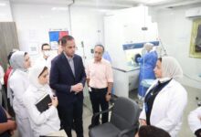 نائب وزير الصحة يتفقد مستشفى علاج الأورام بسمالوط والمركز الإقليمي لنقل الدم بالمنيا