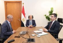 وزير الري يتابع أعمال تطوير برامج الرصد والمراقبة والتشغيل بالسد العالي 