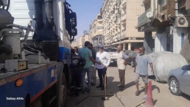 رئيس مياه أسوان يتابع أعمال تطهير الكورنيش ويتفقد رافع المحمودية