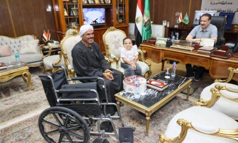 أبو ليمون يرسم البسمة على وجه طفلة من ذوي الهمم ويوجه بدعمها بمساعدة عاجلة