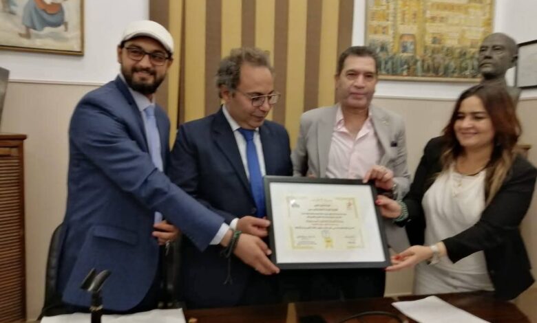 اللغة العربية وآفاق الإبداع على مائدة الحوار في نقابة الكتاب 1 اللغة العربية وآفاق الإبداع على مائدة الحوار في نقابة الكتاب