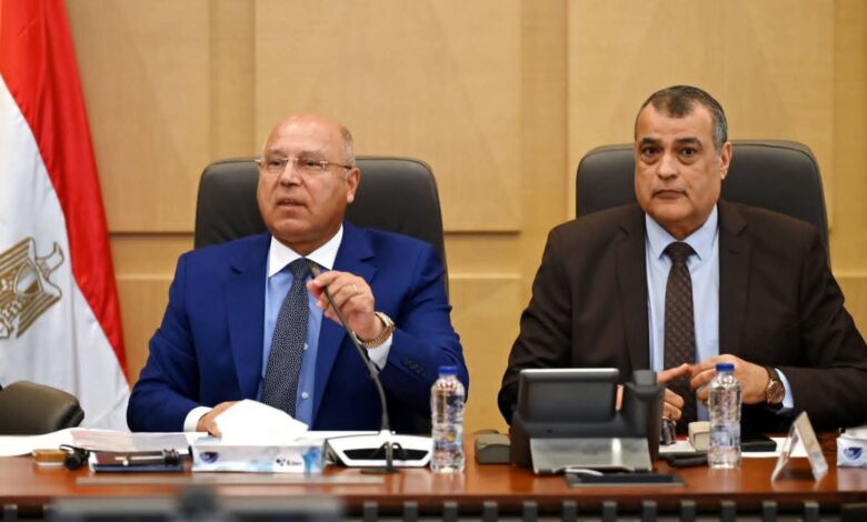 وزير الصناعة والنقل يترأس الاجتماع الحادي والثلاثين للمجموعة الوزارية للتنمية الصناعية 1 وزير الصناعة والنقل يترأس الاجتماع الحادي والثلاثين للمجموعة الوزارية للتنمية الصناعية