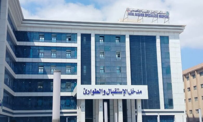 وزير الصحة يتلقى تقرير متابعة ميدانية لـ29 مشروعاً صحياً جارياً في 12 محافظة