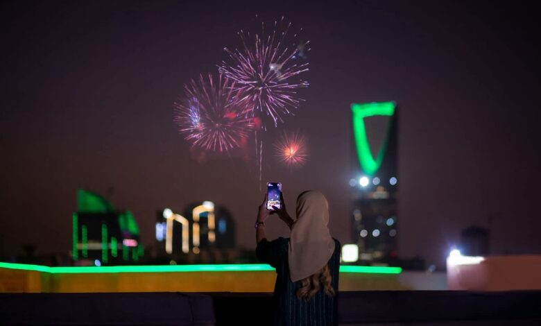 اليوم الوطني السعودي الـ95 بين عبق التاريخ وجمال الاحتفال المعاصر 1 اليوم الوطني السعودي الـ95 بين عبق التاريخ وجمال الاحتفال المعاصر