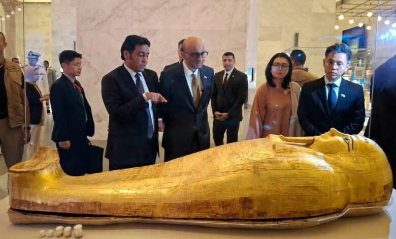 رئيس سنغافورة يزور المتحف القومي للحضاره المصرية اليوم 1 رئيس سنغافورة يزور المتحف القومي للحضاره المصرية اليوم