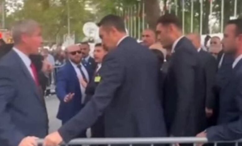 الشرطة الأمريكية توقف أردوغان والوفد المرافق انتظارًا لحين مرور موكب ترامب