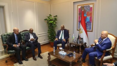 وزير الصناعة يستقبل رئيس سلطة الموانئ والسفير الجيبوتي بالقاهرة 