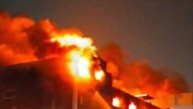 حريق هائل يلتهم مصنع بالمنطقة الصناعية في منطقة الروضة بالمحلة الكبرى ..ووزارتى العمل والتضامن تتابعان