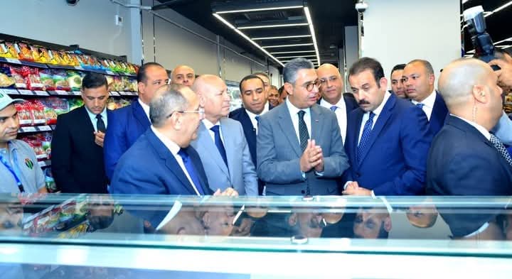 وزير التموين ومدير جهاز مستقبل مصر ومحافط القاهرة يفتتحون 3 فروع مطوّرة للمجمعات الاستهلاكية “كاري أون” 1 وزير التموين ومدير جهاز مستقبل مصر ومحافط القاهرة يفتتحون 3 فروع مطوّرة للمجمعات الاستهلاكية “كاري أون”