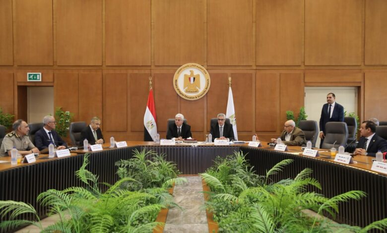 وزير التعليم العالي يترأس اجتماع المجلس الأعلى للجامعات بالعاصمة الإدارية الجديدة