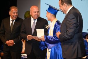 وزير الصناعة والنقل يفتتح حفل تخرج الدفعة الأولى من مدرسة أبو زعبل للتنمية الصناعية