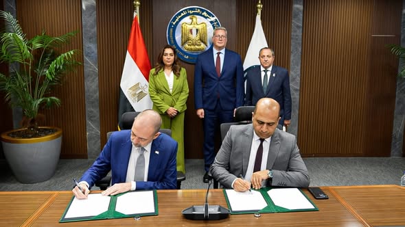 توقيع اتفاقية مصرية - إيطالية لإنتاج الغاز الحيوي ودعم الطاقة النظيفة