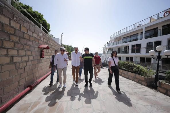 وزير السياحة والآثار يتفقد عدداً من الفنادق الثابتة والعائمة والدهبيات بمحافظة الأقصر