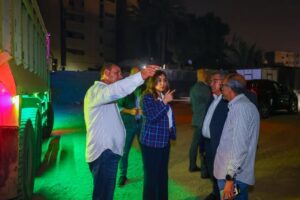 وزيرة التنمية المحلية تتفقد المنطقة المحيطة بالمتحف المصرى الكبير لمتابعة جهود النظافة والتجميل والتشجير 2 وزيرة التنمية المحلية تتفقد المنطقة المحيطة بالمتحف المصرى الكبير لمتابعة جهود النظافة والتجميل والتشجير