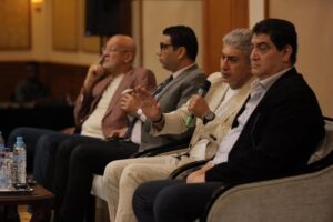 وزير السياحة والآثار يواصل زيارته للأقصر بعقد لقاء موسع مع مستثمري السياحة بالأقصر وأسوان