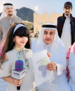  وفد من رجال أعمال مدينة جدة يزورون مهرجان العنب والرمان بمدينة الطائف