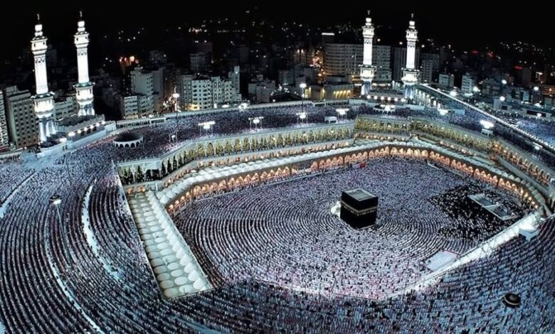 وزير السياحة والآثار يعتمد الضوابط والقواعد والإجراءات المنظمة للحج السياحي لعام 1447هــ