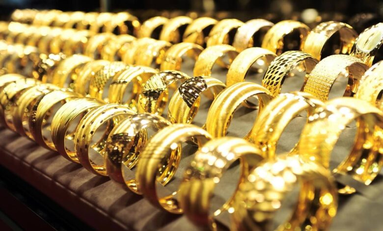 انهيار أسعار الذهب اليوم الإثنين في مصر .. عيار 21 ينخفض 120 جنيهًا