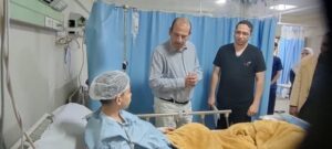 نائب وزير الصحة يتفقد مستشفى بني سويف التخصصي ويوجه بصرف مكافأة أسبوعين للعاملين