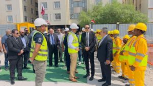 وزير العمل يزور موقع عمل شركة المقاولون العرب ويلتقي مع العمال والمهندسين وقيادات "الشركة"