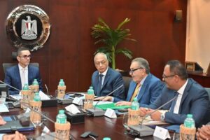 الدكتورة سحر السنباطي: تشارك في اللقاء التوعوي لمبادرة " أسرتي قوتي "