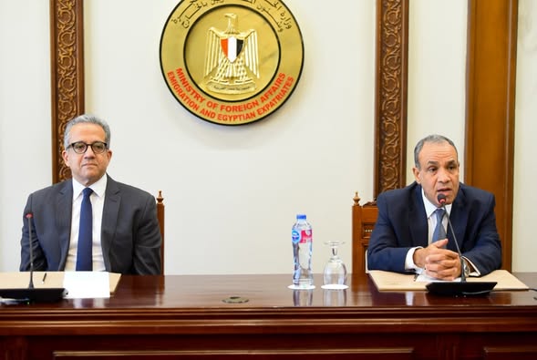 وزارة الخارجية تستقبل الدكتور خالد العناني في أول زيارة منذ انتخابه مديرًا عامًا لليونسكو