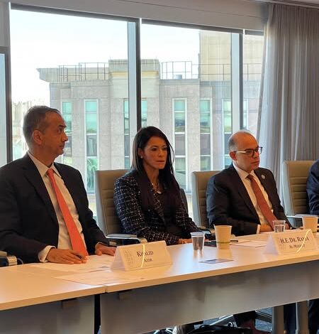  الدكتور محمد فريد رئيس هيئة الرقابة المالية يشارك في لقاء مع المجلس الأطلسي بأمريكا  