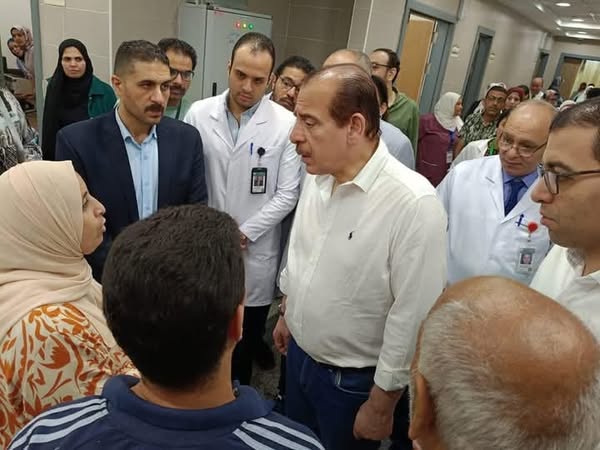 نائب وزير الصحة بعد تفقده منشآت طبية بمحافظة الغربية ويُشيد بأداء الأطقم الطبية