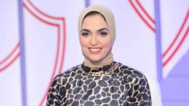 نيرة الأحمر تلقن حسين الشحات درس في الأخلاق بمواقع التواصل الإجتماعي