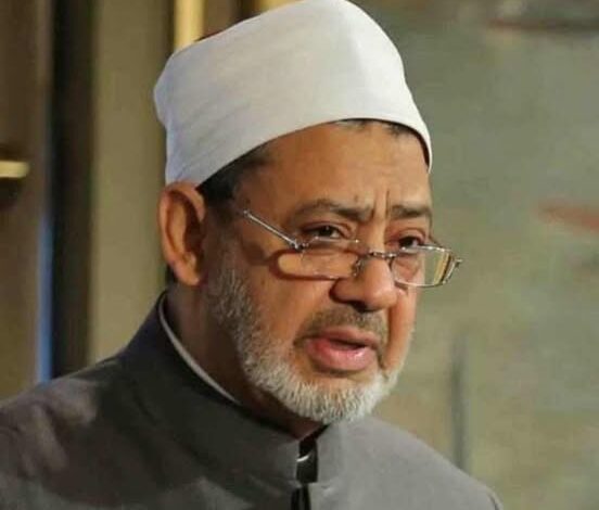 شيخ الأزهر ينعى الدكتور عبدالله عمر نصيف الأمين العام الأسبق للمجلس الإسلامي العالمي للدعوة 