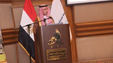 العتيبي يترأس وفد البرلمان العربي خلال زيارة مستشفى سرطان الأطفال في مصر