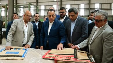 رئيس الوزراء يفتتح مصنع "بريمفيرد للأكياس والصناعات الورقية" باستثمارات تصل إلى 7.5 مليون دولار