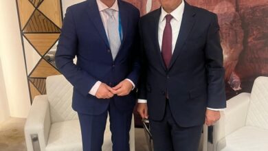 وزير الخارجية يلتقي مع نائب رئيس الكتلة البرلمانية الألمانية لتحالف حزبي الاتحاد الديمقراطي والاشتراكي المسيحيين