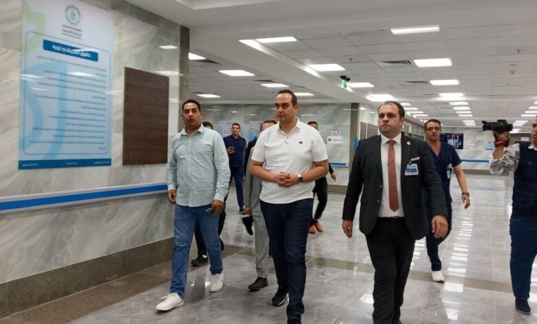 رئيس هيئة الرعاية الصحية يواصل جولته بمحافظة جنوب سيناء ويتفقد مجمع الفيروز الطبي 1 رئيس هيئة الرعاية الصحية يواصل جولته بمحافظة جنوب سيناء ويتفقد مجمع الفيروز الطبي