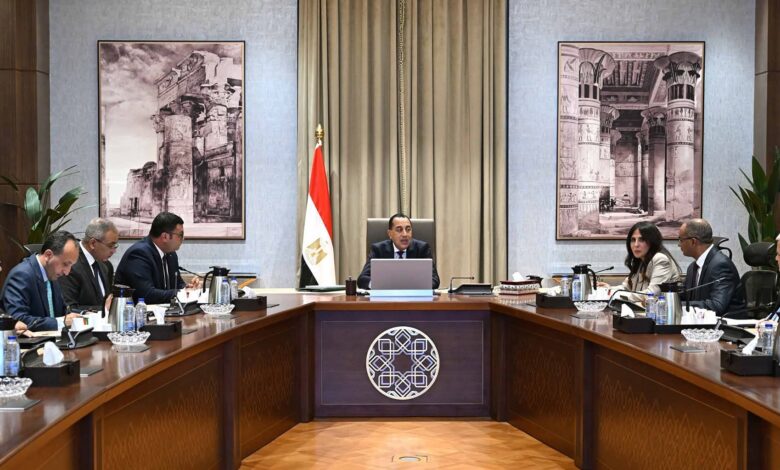 رئيس الوزراء يتابع موقف تنفيذ وتشغيل محطات تحلية المياه في شمال سيناء 1 رئيس الوزراء يتابع موقف تنفيذ وتشغيل محطات تحلية المياه في شمال سيناء