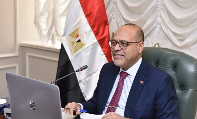 وزير العمل: مستمرون في تطبيق قانون العمل الجديد بكل حزم 1 وزير العمل: مستمرون في تطبيق قانون العمل الجديد بكل حزم