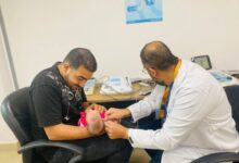 هيئة الرعاية الصحية تطلق حملة "نرعاك تسمع" لتوفير السماعات الطبية بالمجان 