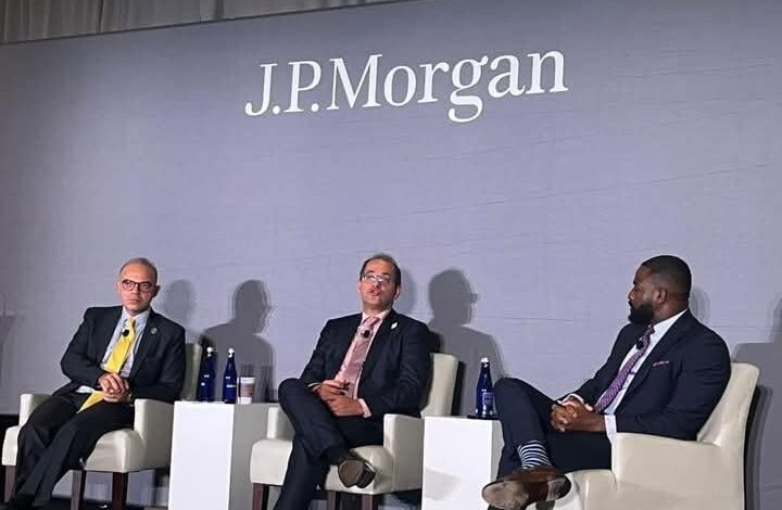 وزير المالية: «ما وعدنا به نفذناه، ونحن سعداء بتوافق النتائج الاقتصادية والمالية المحققة مع المستهدفات 1 وزير المالية: «ما وعدنا به نفذناه، ونحن سعداء بتوافق النتائج الاقتصادية والمالية المحققة مع المستهدفات