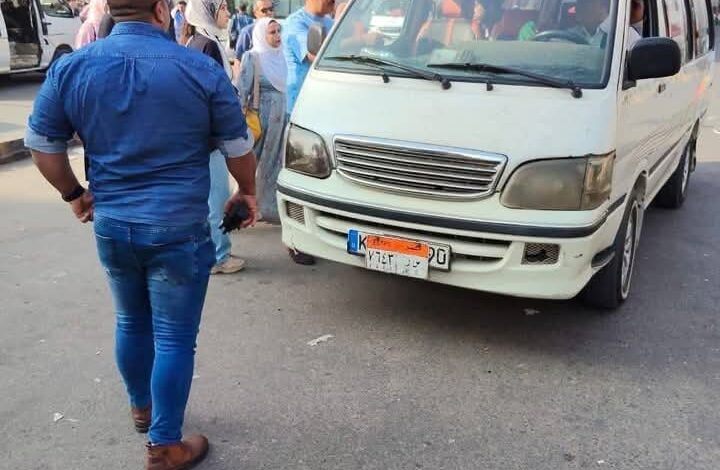 ضبط 60 مخالفة لسيارات السرفيس  الميكروباص لتحصيلها أجرة زائدة بالجيزة خلال يومين 1 ضبط 60 مخالفة لسيارات السرفيس  الميكروباص لتحصيلها أجرة زائدة بالجيزة خلال يومين