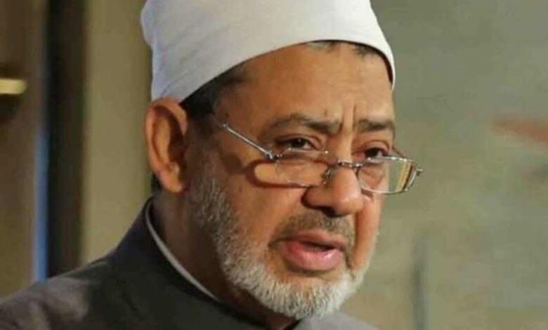 شيخ الأزهر يعزي الدكتور محمود مبروك في وفاة شقيقته 1 شيخ الأزهر يعزي الدكتور محمود مبروك في وفاة شقيقته