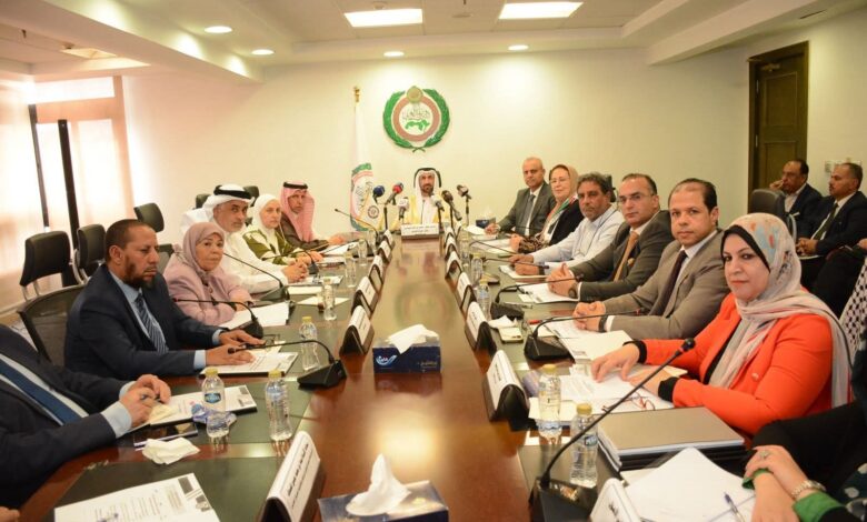 فيديو..كلمة رئيس البرلمان العربي خلال ترؤسه اجتماع لجنة فلسطين 1 فيديو..كلمة رئيس البرلمان العربي خلال ترؤسه اجتماع لجنة فلسطين